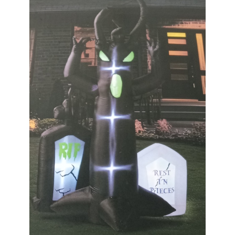 Celebrate Together Halloween 9-ft. Haunted‎ Tree Outdoor Inflatable Decor New